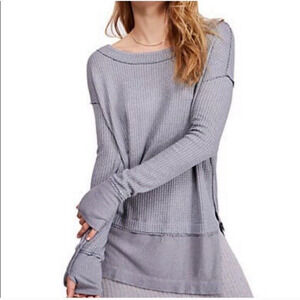 We The Free Womens Tunic Top Medium Storm Gray Waffle Knit Raw Edges Thumb Holes